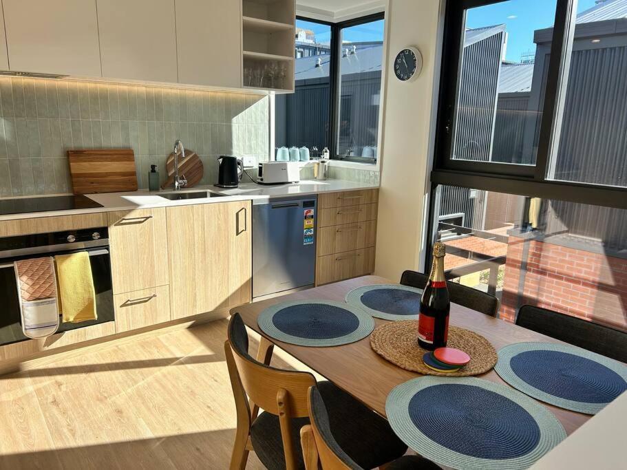 Downtown Apartment Крайстчърч Екстериор снимка